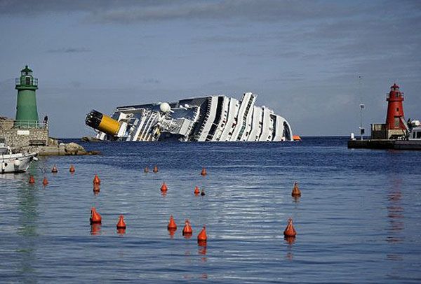 "Szalupy dla załogi" - nagranie pogrąży Schettino?