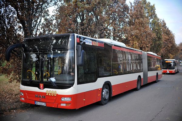 Wakacyjne zmiany w rozkładach jazdy komunikacji miejskiej