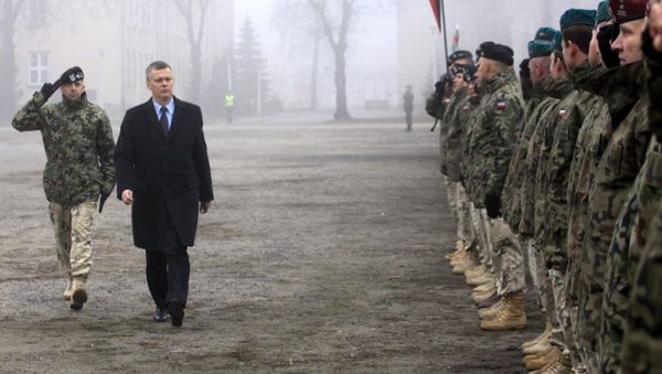 Prawie 6 tys. żołnierzy odeszło z wojska na własną prośbę