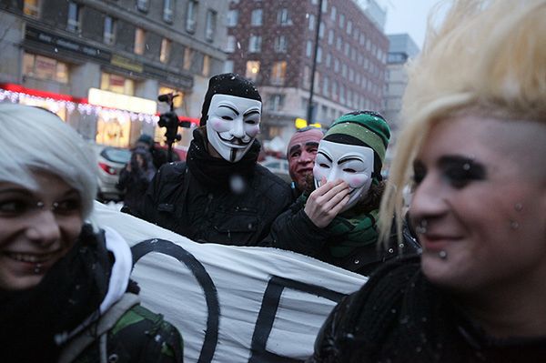 "Rety, zabierają internety" - protesty w trzech miastach