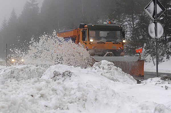Blokada autostrady, liczne wypadki. Zima paraliżuje Słowację