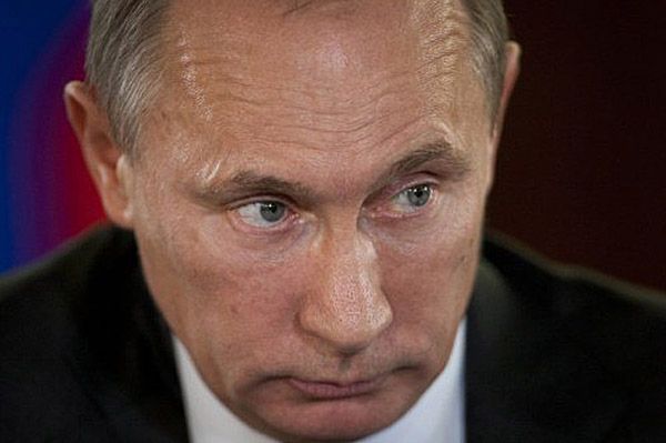 Władimir Putin sygnalizuje gotowość do rozmów z Petrem Poroszenką