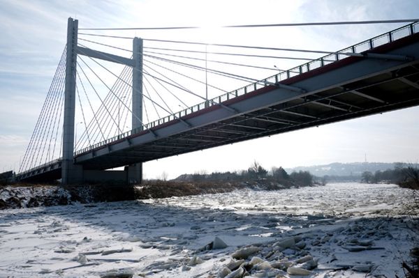 IMGW ostrzega: zaczynają się roztopy