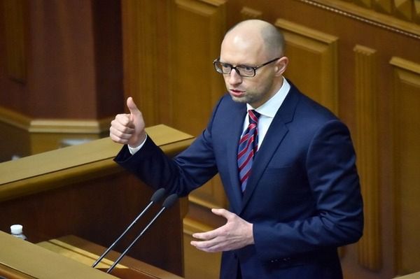 Premier Ukrainy Arsenij Jaceniuk podał się do dymisji
