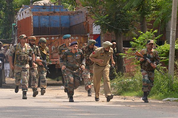 Zamach w Indiach. Napastnicy zaatakowali posterunek policji w Pendżabie