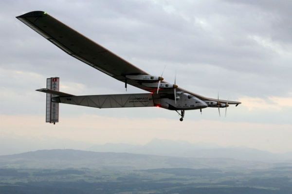 Solar Impulse 2 wystartował do lotu przez Pacyfik