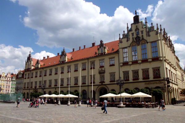 We wrocławskich Sukiennicach powstanie pasaż handlowy. UM: nie naśladujemy Krakowa