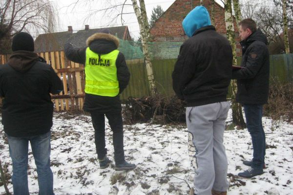 5 lat więzienia grozi strażakowi z Kalisza, który sam wzniecał pożary, aby je później gasić