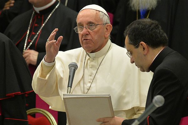 Papież: pogarsza się sytuacja na Ukrainie, apeluję o dialog