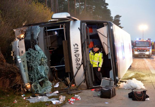 Niemcy: pasażerowie rozbitego pod Berlinem autokaru wracają do kraju
