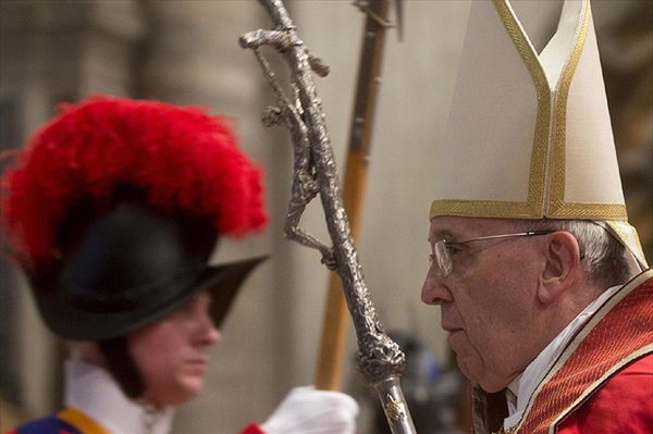 Wielka reforma w Watykanie. Papież Franciszek reorganizuje Kurię Rzymską