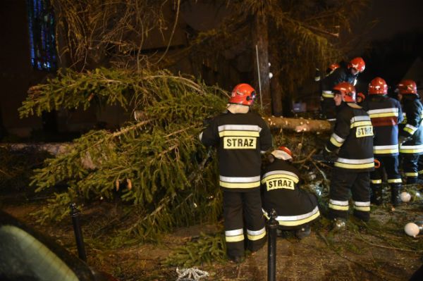 Wichury w całej Polsce. 460 interwencji strażaków