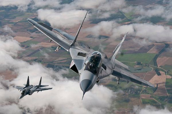 25 lat myśliwców MiG-29 w Polsce. Legenda pokazów i strażnik nieba