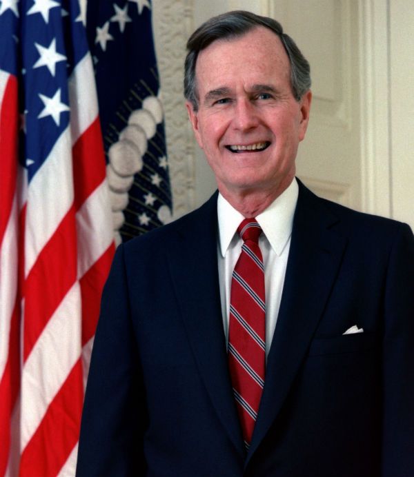 Były prezydent George H.W. Bush w szpitalu