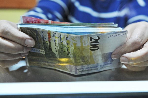Napad na kantor w Tczewie. Sprawcy skradli waluty o wartości 300 tys. złotych