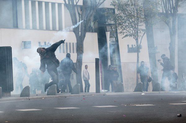 Gwałtowne demonstracje w Nantes i Tuluzie po śmierci ekologa