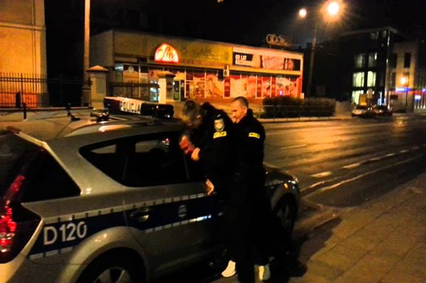 Brutalna interwencja policji w Lublinie? Burza w sieci