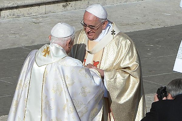 Dziesiątki tysięcy wiernych na mszy beatyfikacyjnej Pawła VI