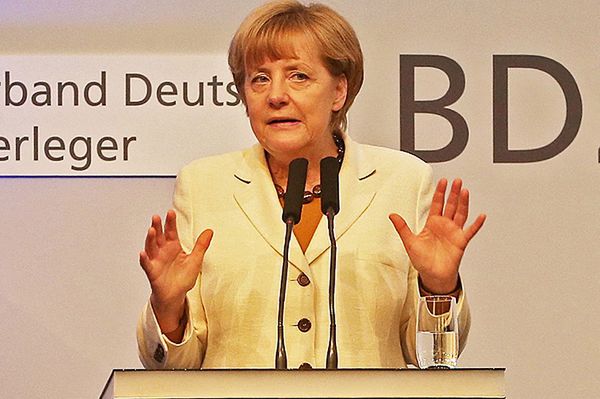 Merkel: nie ma możliwości zniesienia teraz sankcji wobec Rosji