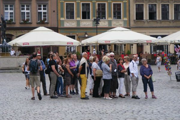 Zagraniczni turyści coraz częściej odwiedzają Poznań