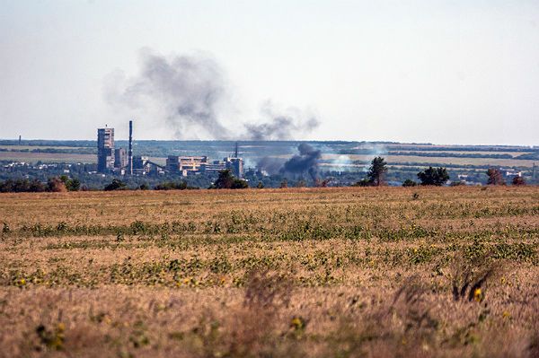 Rosyjskie czołgi atakują lotnisko w Ługańsku