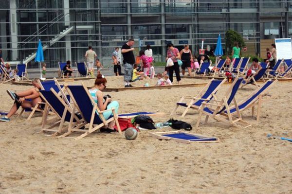 Gry, koncerty i dyskoteki na plaży w samym centrum