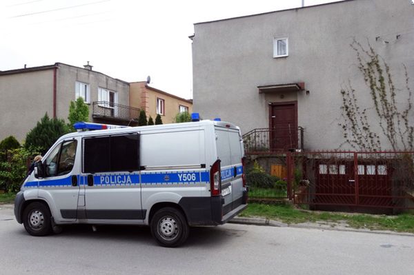 Rodzinna tragedia w Ciechanowie. Zabił siostrę i brata