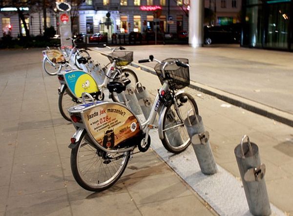 Kolejna kradzież roweru Veturilo. Złodziej wyrwał zabezpieczenia