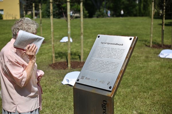 Inauguracja Ogrodu Sprawiedliwych. Upamiętnia m.in. Edelmana, Karskiego i Mazowieckiego