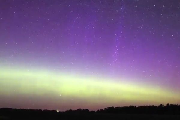 Kosmiczna burza i spektakularna zorza nad Minnnesotą - film