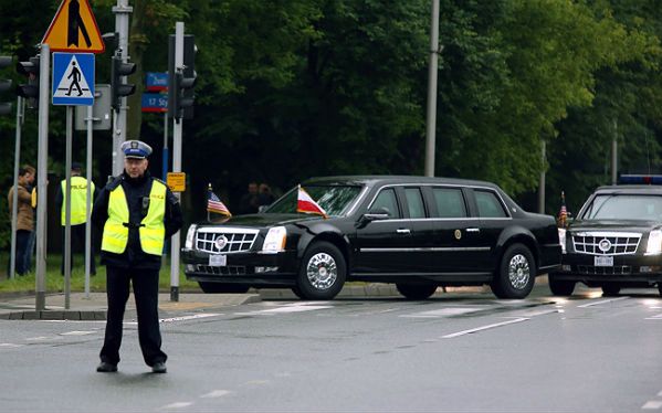 W Warszawie już 25 delegacji; w wielu miejscach utrudnienia w ruchu