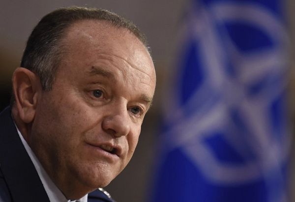 Gen. Philip Breedlove: NATO musi dostosować się do nowego zagrożenia