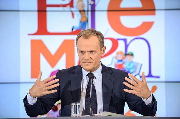 Donald Tusk o egzorcyzmach pod Pałacem Prezydenckim: trudno zachować powagę