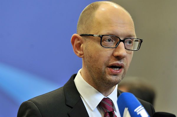 Arsenij Jaceniuk: Ukraina jest na skraju bankructwa, ale rząd do tego nie dopuści