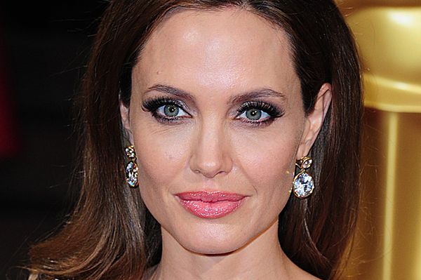 Angelina Jolie przygotowuje się do kolejnej operacji