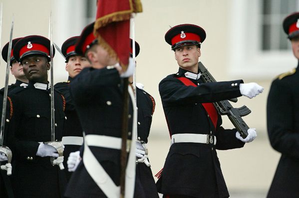 Książę William "nieomal postrzelony" w czasie ćwiczeń wojskowych w 2006 roku