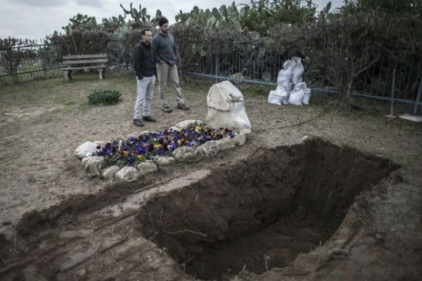 Izrael przygotowuje się do pogrzebu Ariela Szarona