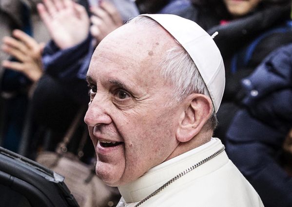 Papież Franciszek: związki homoseksualne stanowią nowe wyzwania