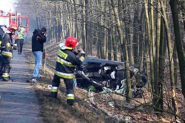 Dwie osoby zginęły w wypadku na "wiślance" w stronę Katowic