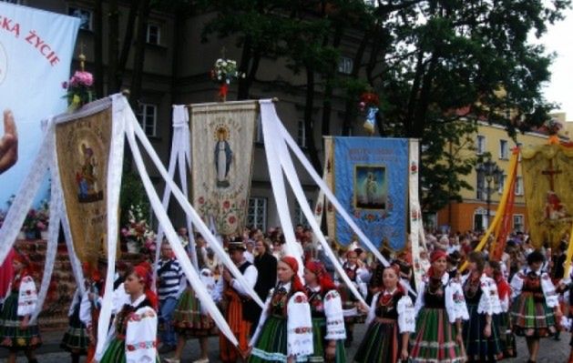 Uroczyste obchody Bożego Ciała w Łowiczu