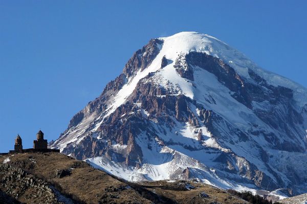 Odnaleziono ciało drugiego alpinisty zaginionego na Kaukazie