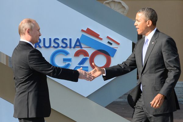 Rosja: w Petersburgu rozpoczął się szczyt G20. Putin chłodno wita Obamę