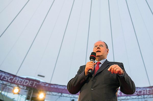 Szantażysta Steinbruecka zgłosił się na policję