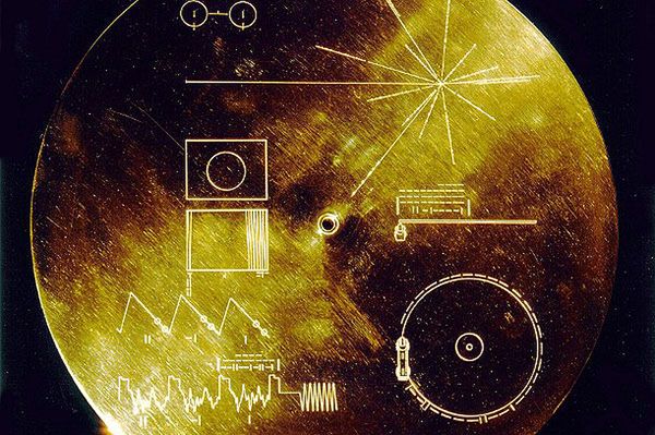 Voyager 1 opuszcza Układ Słoneczny