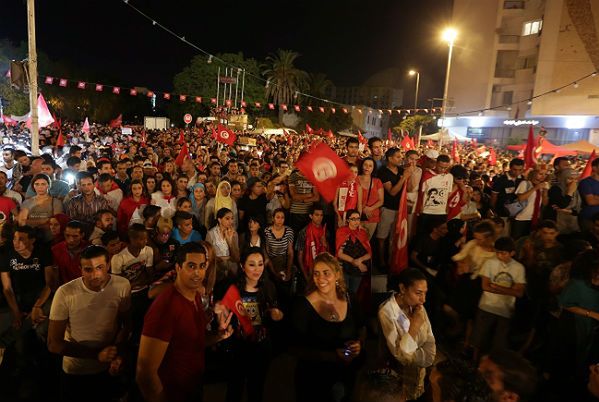Tunezja: ok. 40 tys. antyrządowych manifestantów protestowało w Tunisie