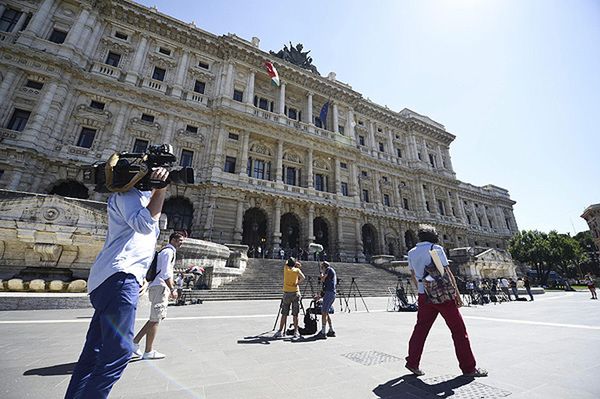 Sąd Kasacyjny potwierdził karę więzienia dla Berlusconiego