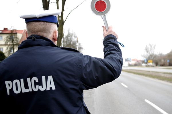 Policja z Bolesławca zatrzymała pirata drogowego. Okazało się, że to nauczyciel