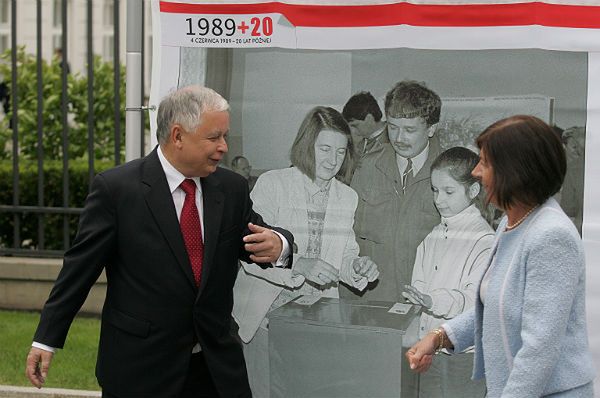 Jak SB werbowało Marię Kaczyńską? Jarosław Kaczyński: to mnie zaskoczyło