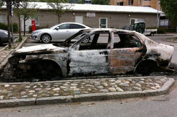 Straszą, że "podpalą stolicę". W Sztokholmie coraz bardziej niebezpiecznie