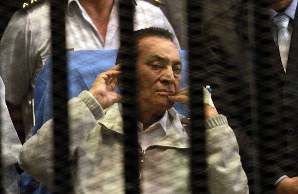 Egipt: Mubarak przewieziony z wojskowego szpitala do więzienia